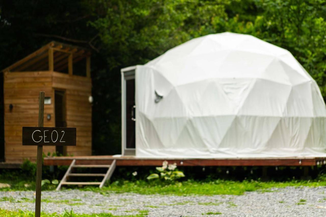 Solace Glamping 2 セバービル エクステリア 写真